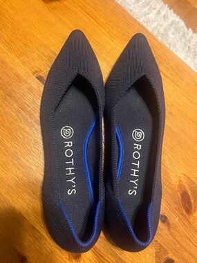 Rothy's The Point Knit Flats in Navy with Royal Blue Trim